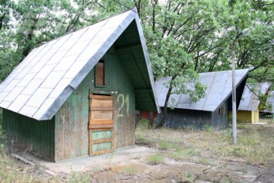 Căsuţele de la Gârboavele, întoarse de la groapă