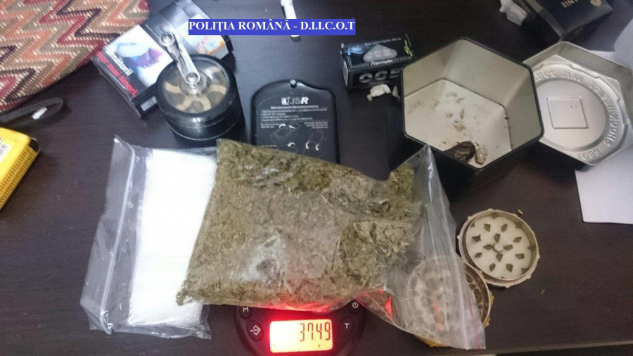 200 de kilograme de droguri, confiscate în 14 zile
