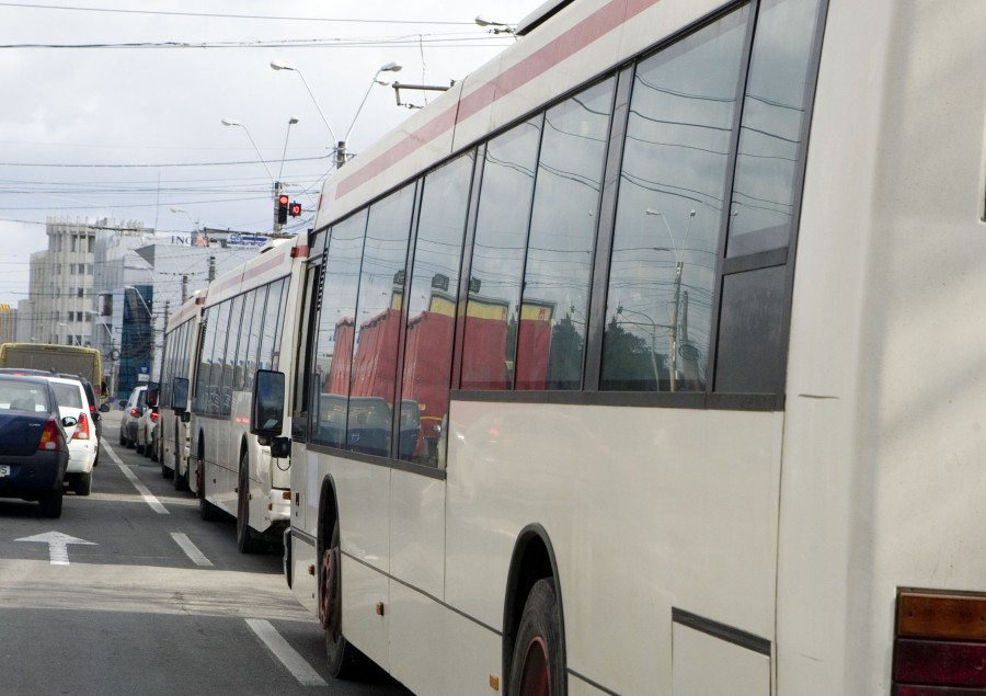 Eşti student sau elev în Galaţi? AFLĂ cum poţi obţine un ABONAMENT GRATUIT Transurb