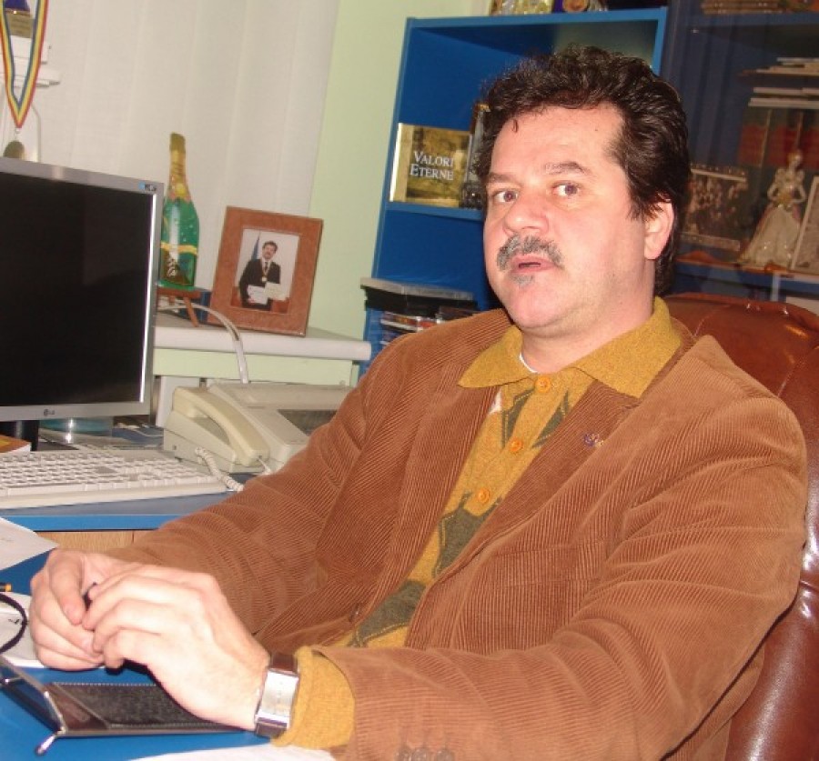 Ex-directorul Muzicalului iese la atac: Florin Melinte vrea un post pe care l-a desfiinţat în 2007!