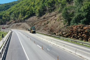 S-a redeschis circulația rutieră pe Valea Oltului