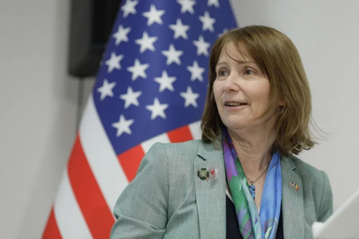 Ambasadoarea SUA în România se pensionează