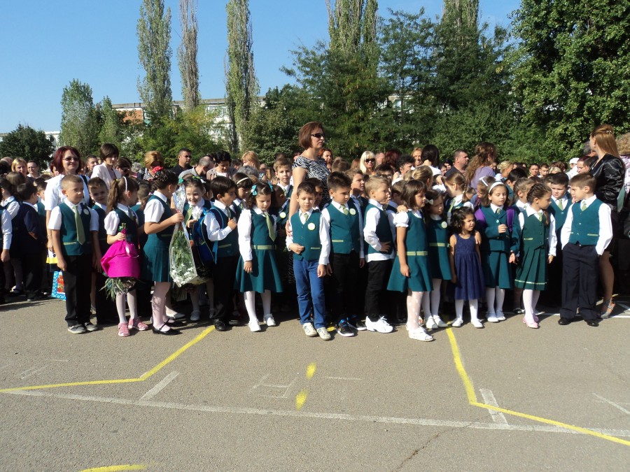 (FOTO) Patru decenii de CARTE PE PÂINE, la Şcoala Gimnazială nr.13