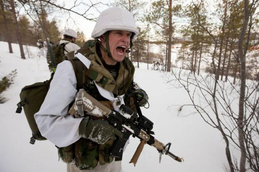Norvegia își consolidează armata, în apropiere de frontiera cu Rusia