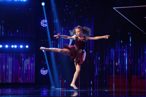 Moment uluitor de dans, oferit de o gălăţeancă la &quot;Românii au talent&quot; (VIDEO)