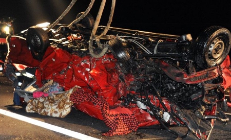 Trei morţi şi cinci răniţi într-un accident cu un autocar românesc în Ungaria