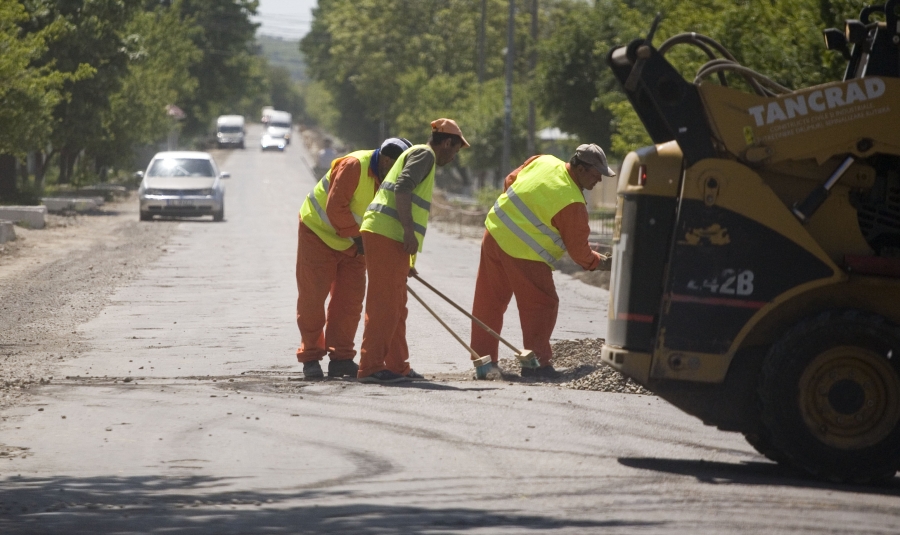 Aproape şapte milioane de lei pentru REABILITAREA INFRASTRUCTURII RUTIERE a judeţului Galaţi