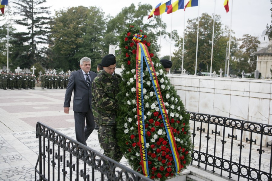 Ziua Armatei, desfăşurată cu mari bâlbâieli organizatorice (VIDEO)