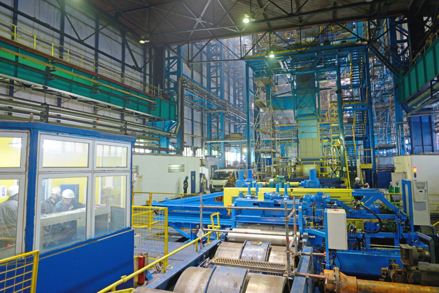 În combinatul siderurgic. Modernizare - Investiţie de 6 milioane de euro la Linia de Zincare