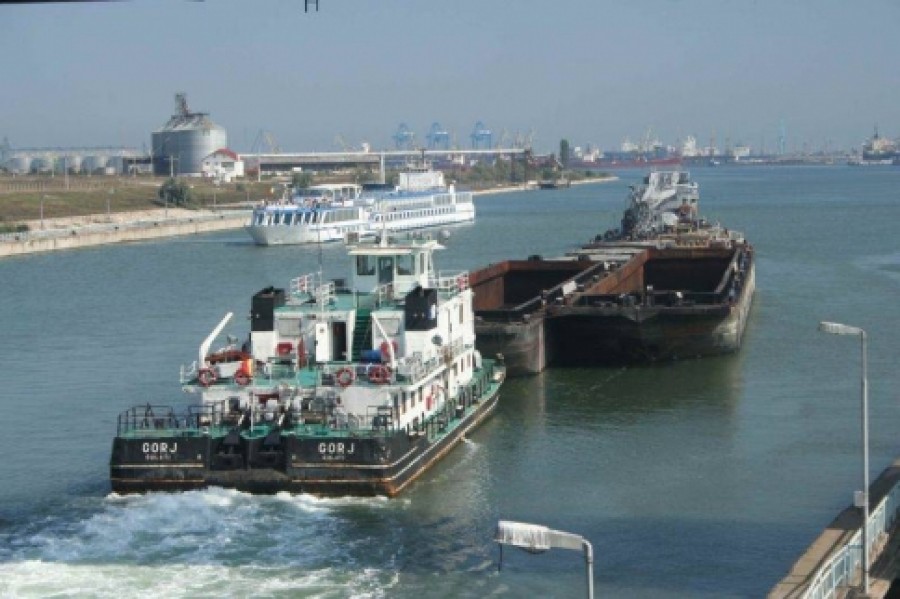 Axă internaţională de transport: Galaţiul, într-o alianţă a oraşelor-port