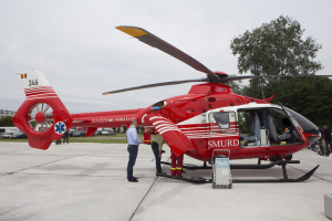 Elicopterul SMURD, garat în propriul hangar