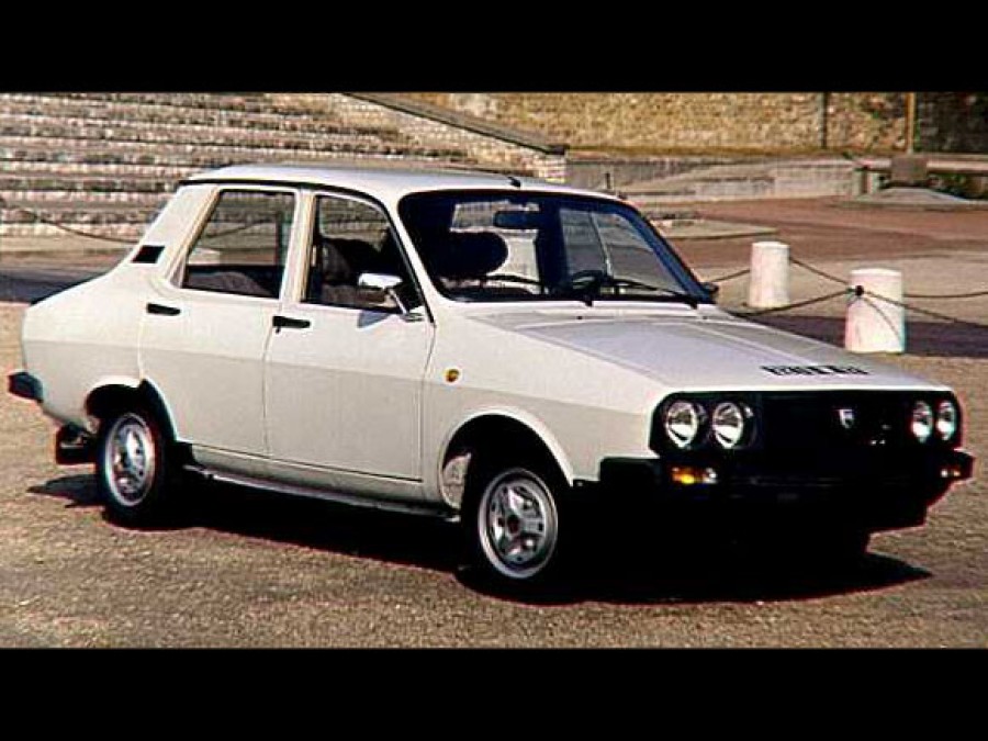 Peste un milion de maşini Dacia, achiziţionate înainte de 1990, sunt încă în circulaţie