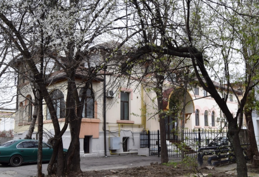 COMORI DE PATRIMONIU/ Casa monument de pe Domnească, admirată de Nicolae Iorga