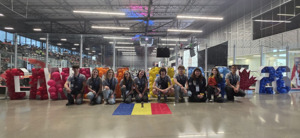 Echipa de robotică a Colegiului „Costache Negri” a cucerit Canada