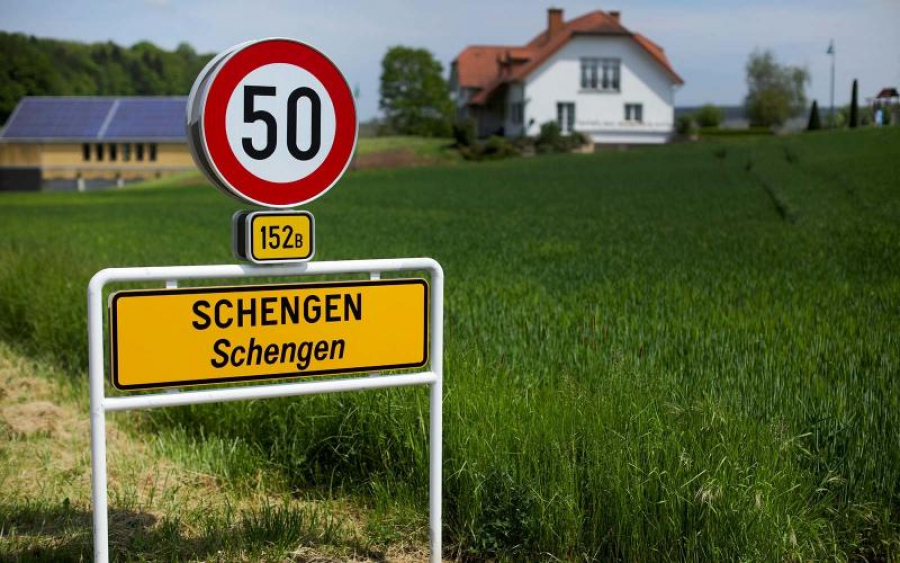 Trei scenarii privind aderarea României la Spațiul Schengen