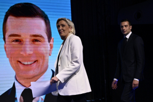 Liderul extremei dreapta franceze, candidat la funcţia de prim-ministru