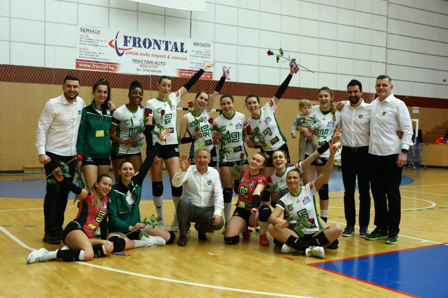 VOLEI. Favoritele s-au impus în turneul de la Galați