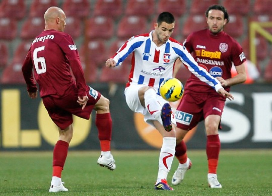 CFR Cluj - Oţelul 2-0 / Un meci enervant de slab