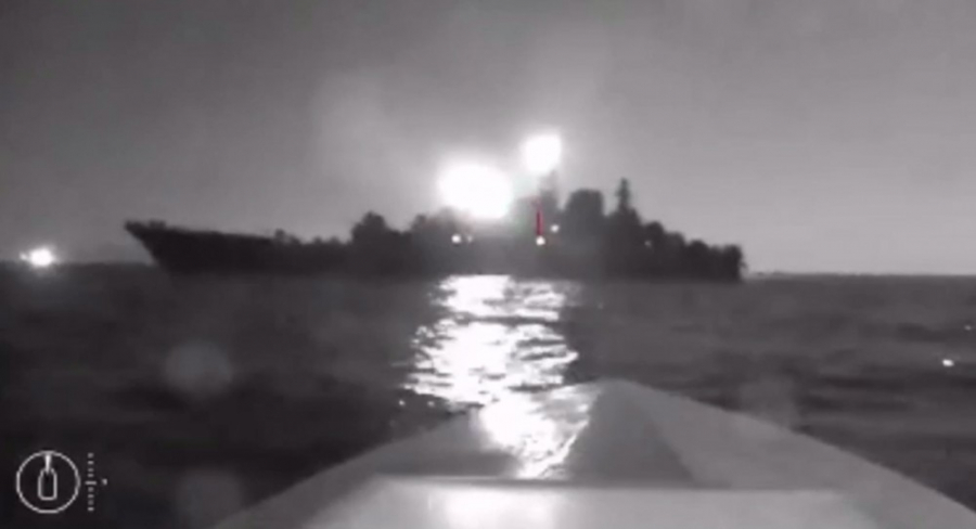 Nava militară rusă ”Olenegorski Gorniak”, avariată de o dronă ucraineană