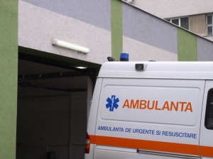 Bărbat rănit de EXPLOZIA unui spray transportat de urgență la Spitalul Județean din Galați