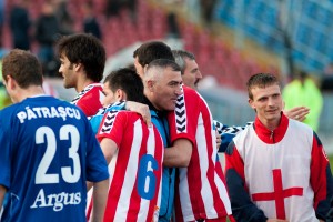 Petre Grigoraş, în perioada în care îi felicita pe „oţelari” pentru punctele câştigate. E vorba de perioada 2006-2009