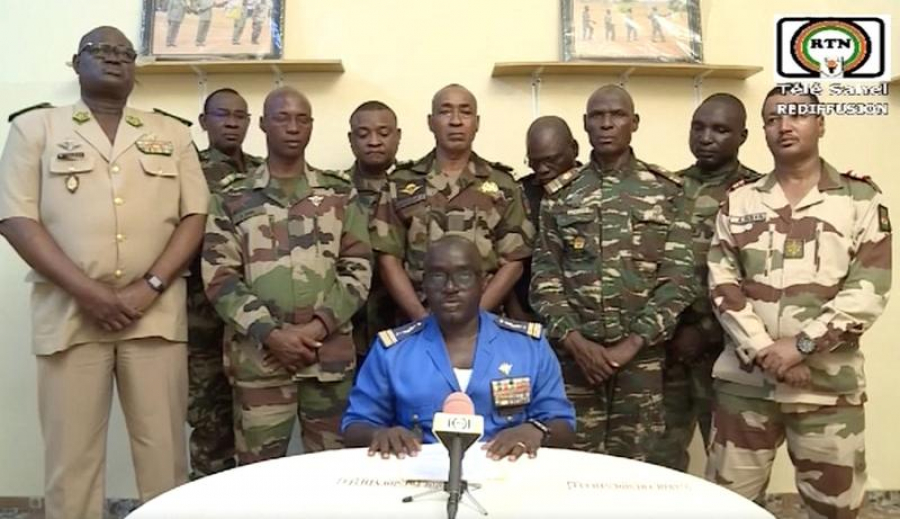 Franța, acuzată că pregătește o intervenție armată în Niger