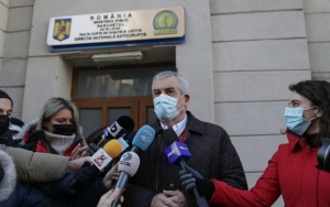 Călin Popescu Tăriceanu este acuzat de luare de mită