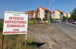 PENAL. Milioane de lei pierdute pentru utilităţile din ”Dimitrie Cantemir”. În atâția ani, oamenii s-au obişnuit cu lipsa canalizării