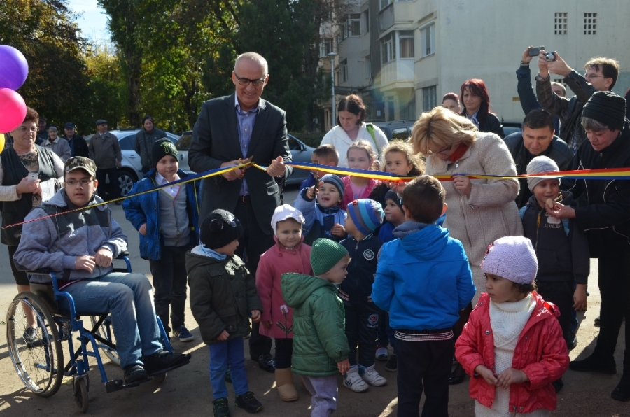 ORĂŞELUL COPIILOR a fost INAUGURAT. Cum arată parcul de 3,39 milioane de lei (FOTO)