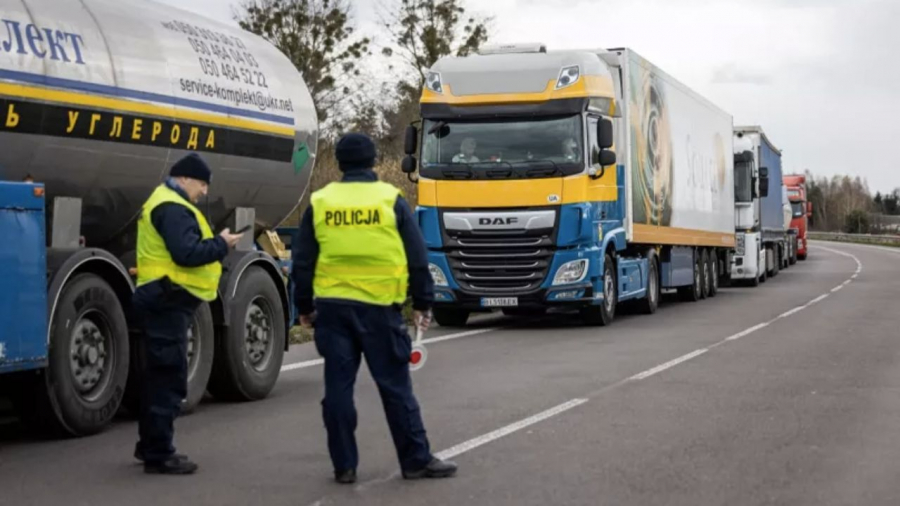 Negocieri Ucraina - Polonia privind transporturile de cereale
