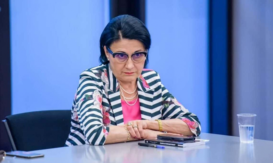 Ecaterina Andronescu: „Autoritatea profesorilor s-a atenuat permanent”
