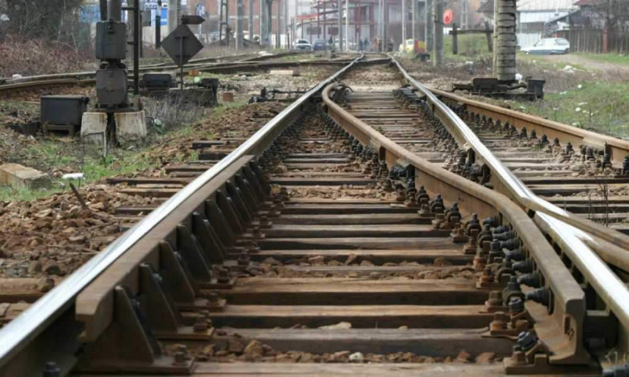 Tren București – Galați, blocat în Buzău, din cauza unui accident mortal