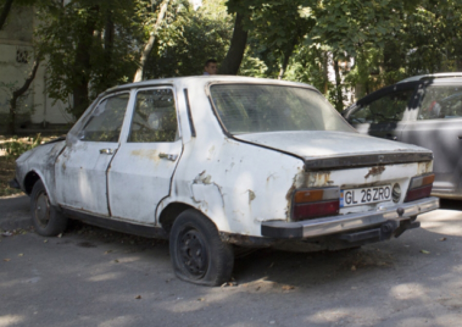 Situația RABLELOR din Galați: Câte maşini abandonate a ridicat Primăria