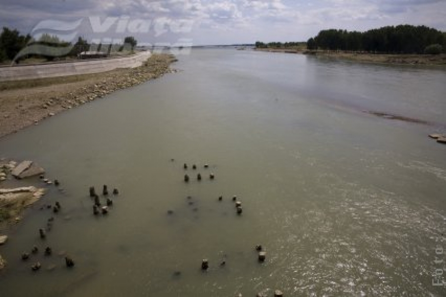  Fetiţă înecată în Siret după ce la barajul de la Cosmeşti s-au deschis ecluzele