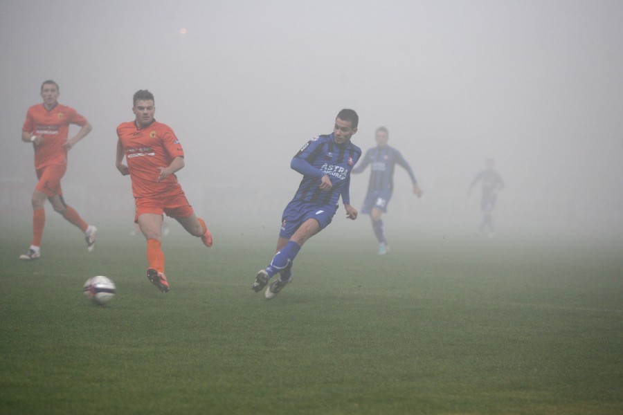 Oţelul iese din ceaţă! Victorie la Ceahlăul, în sferturile Cupei României (GALERIE FOTO)