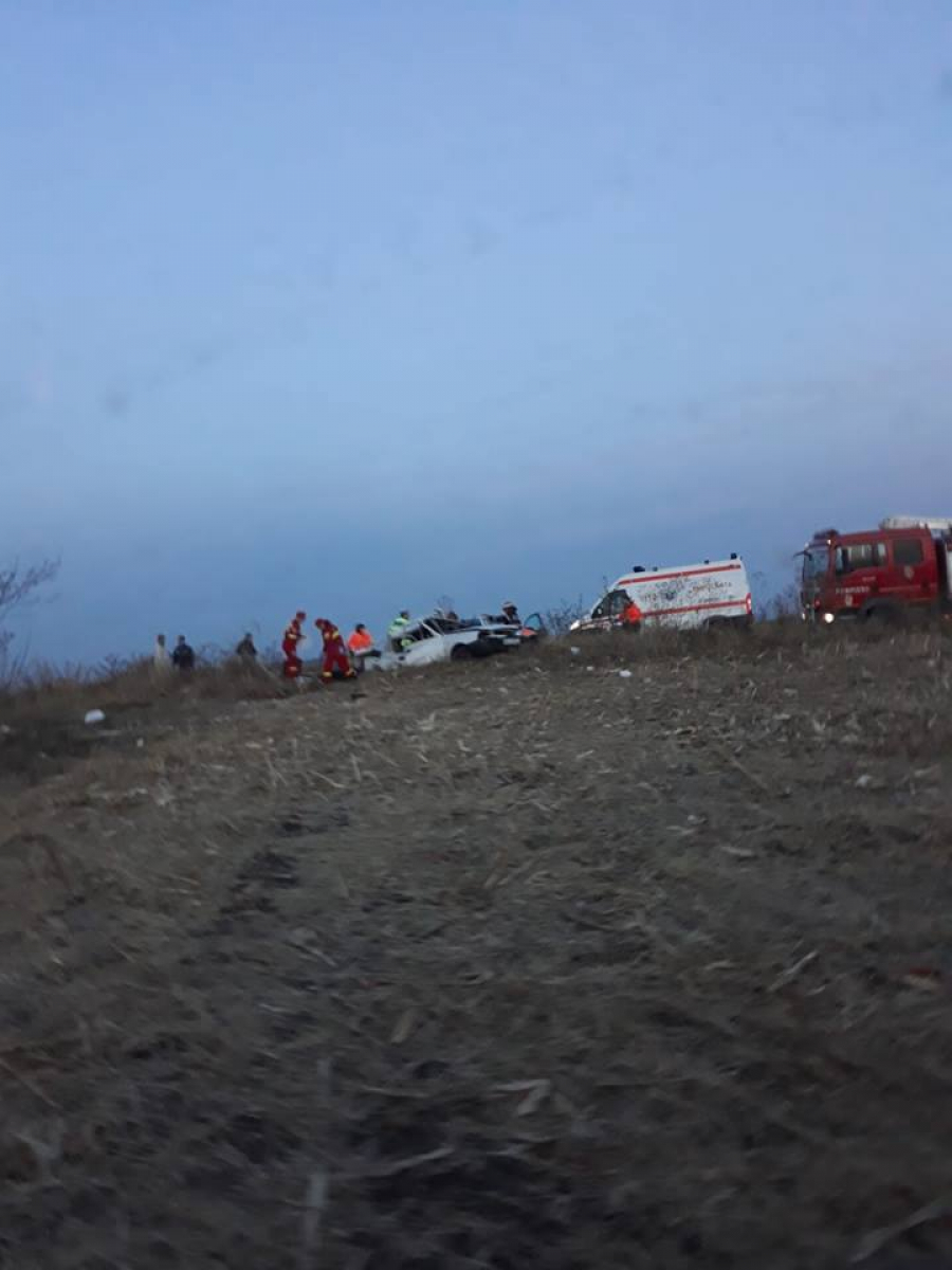 Accident grav pe DN24D. O persoană și-a pierdut viața, alte două fiind rănite