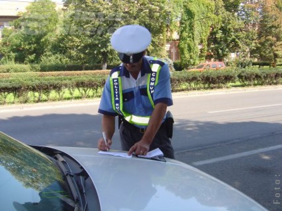 Poliţia Comunitară schimbă ambalajul: Poliţia Locală are drepturi depline. Şi de Rutieră!