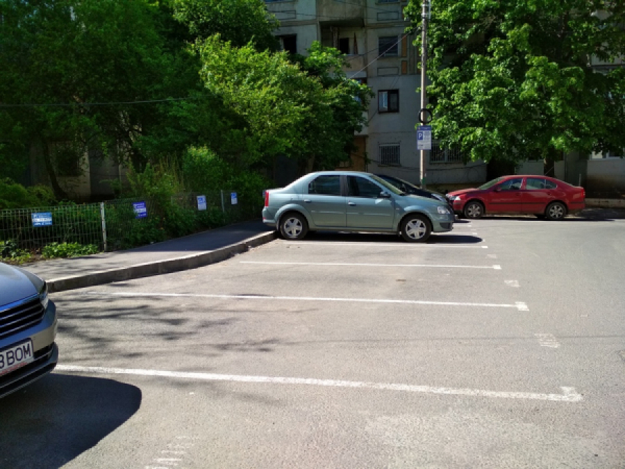 420 de cereri pentru loc de parcare au fost respinse
