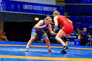 Catălina Axinte (albastru), gălăţeanca de la Jocurile Europene. România va fi reprezentantă de 123 de sportivi