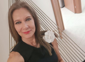 Romaniţa Iovan este unul dintre cei mai longevivi designeri români