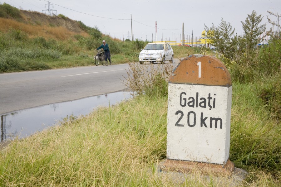 Galaţiul a rămas pe drumuri fără prioritate