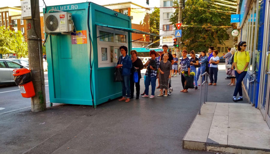 UPDATE. Şoferii şi casierii, în topul posturilor desfiinţate la Transurb. Decizia aleşilor locali