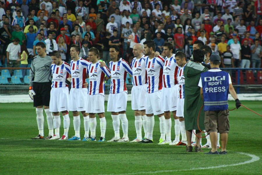 Oţelul joacă, dar a început războiul!