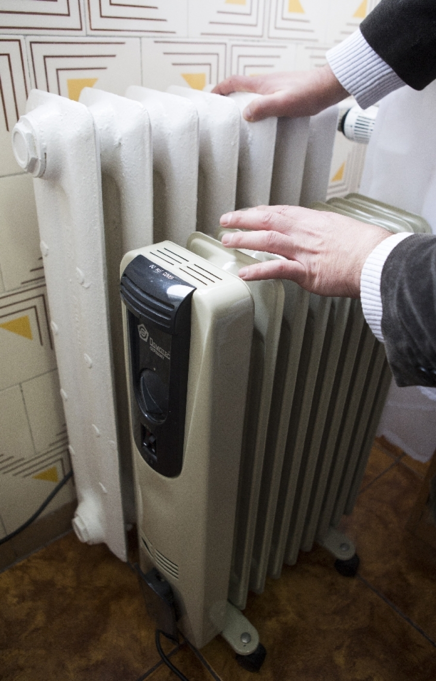 Se reia furnizarea de AGENT TERMIC. Câte ASOCIAŢII de proprietari VOR PRIMI CĂLDURĂ