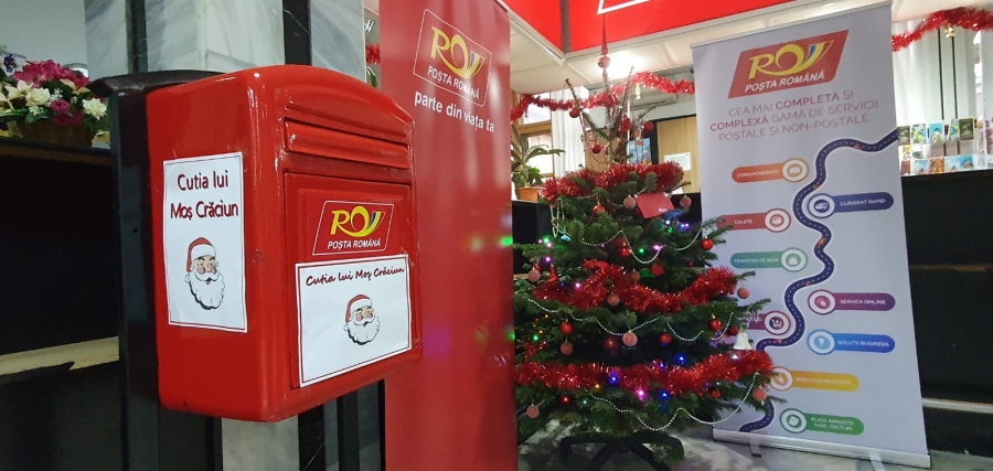 Cutia lui Moș Crăciun, la poșta centrală din Galați
