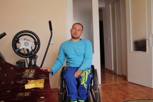Campanie VL &quot;Din inimă&quot;/ Gălăţenii cu dizabilităţi sunt condamnaţi de indiferenţa celor din jur