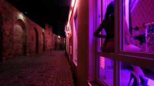 Imagine din cartierul Frauentormauer din Nürnberg, locul bordelurilor și a serviciilor sexuale legalizate în Germania