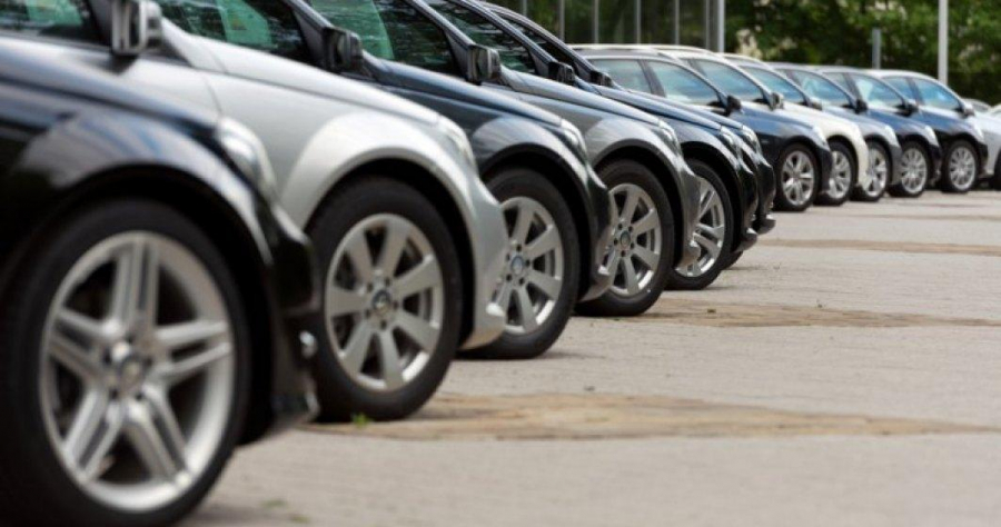 Toamna se numără înmatriculările auto