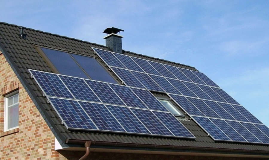 Gălățenii care vor panouri fotovoltaice trebuie să se înscrie personal în program