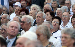 Peste 5 milioane de pensionari, în România